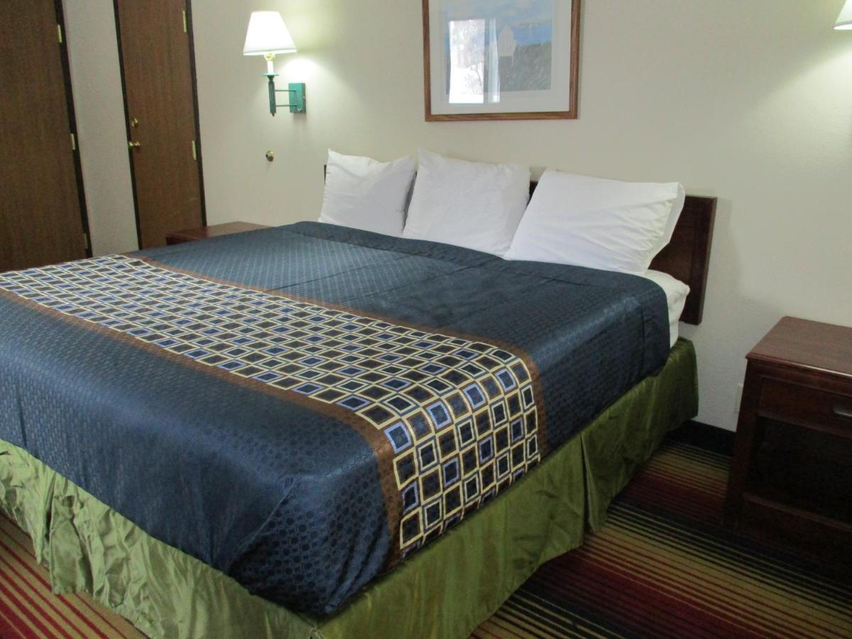 Travelodge By Wyndham Spirit Lake/Okoboji Ngoại thất bức ảnh