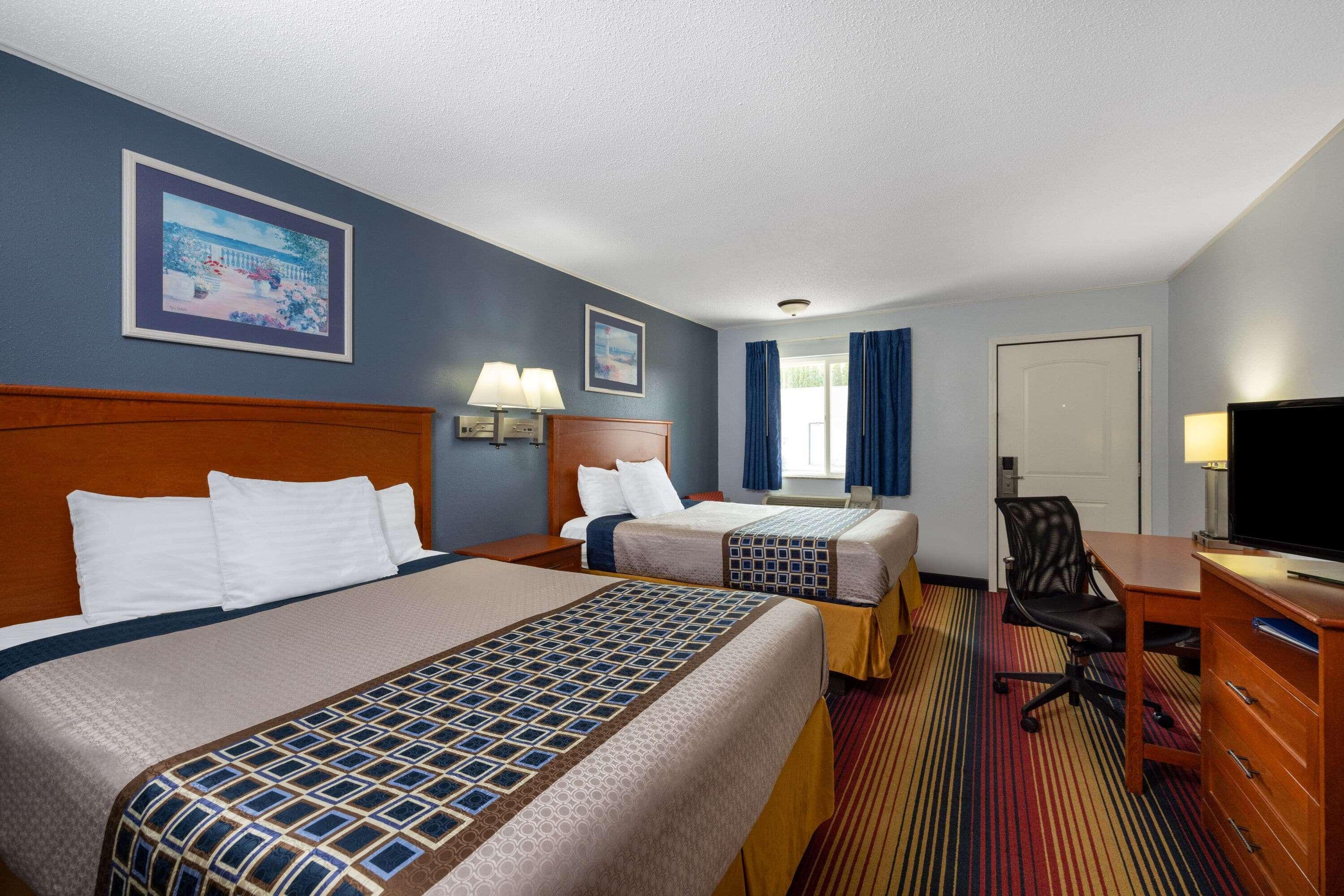 Travelodge By Wyndham Spirit Lake/Okoboji Ngoại thất bức ảnh