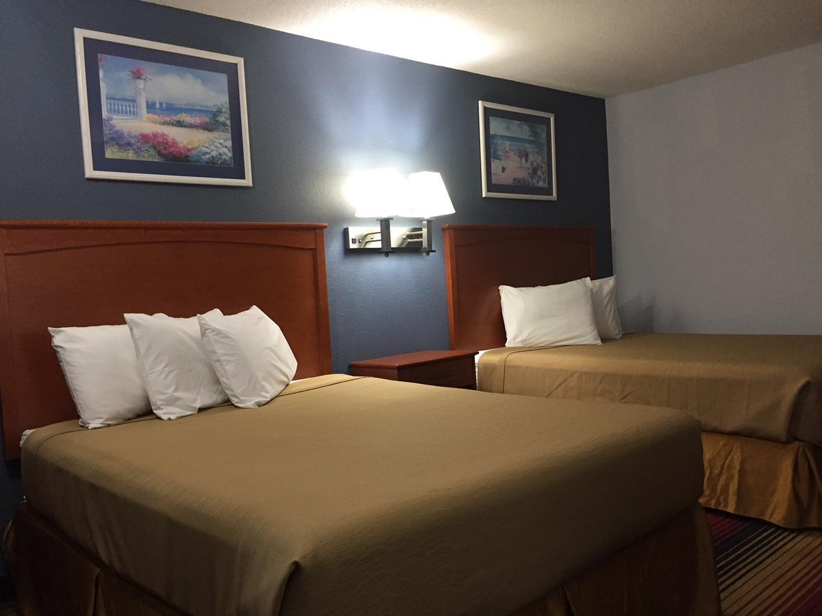 Travelodge By Wyndham Spirit Lake/Okoboji Ngoại thất bức ảnh